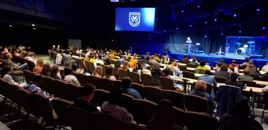 v6 escola biblica victory